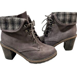 White Mountain Jayjay Suede Ankle Bootie Grey 6.5